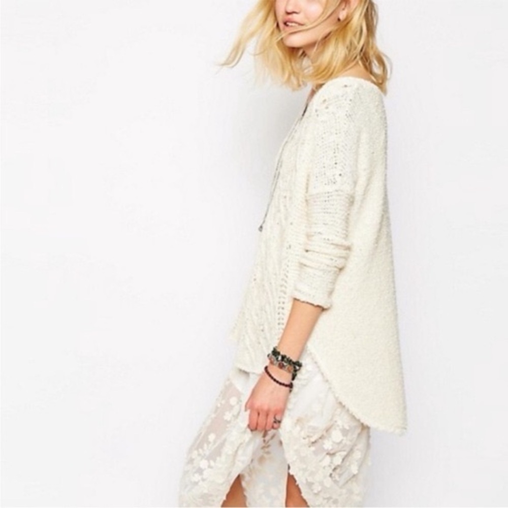 FREE PEOPLE | Cross My Heart Sweater in Ivory